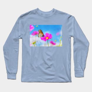 Monarch Butterfly On a Pink Cosmos Flower Long Sleeve T-Shirt